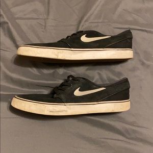 Nike SB Black